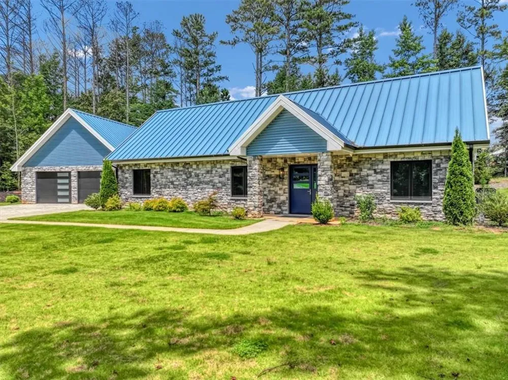 40 Red Oak Circle Buchanan, GA 30113