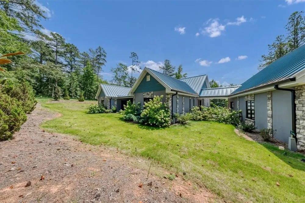 40 Red Oak Circle Buchanan, GA 30113