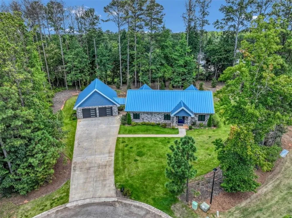 40 Red Oak Circle Buchanan, GA 30113