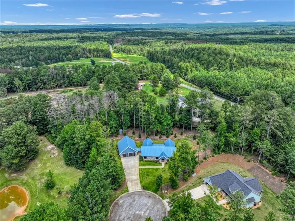 40 Red Oak Circle Buchanan, GA 30113