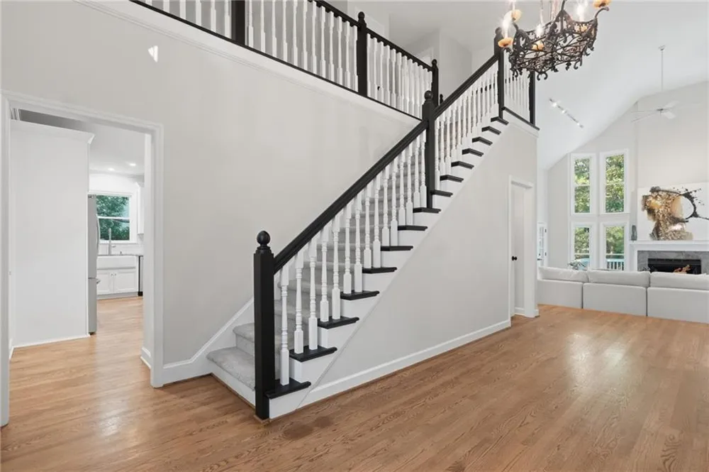2040 Shallowford Park Manor Roswell, GA 30075