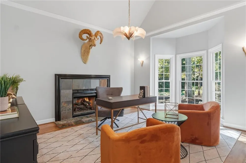 2040 Shallowford Park Manor Roswell, GA 30075