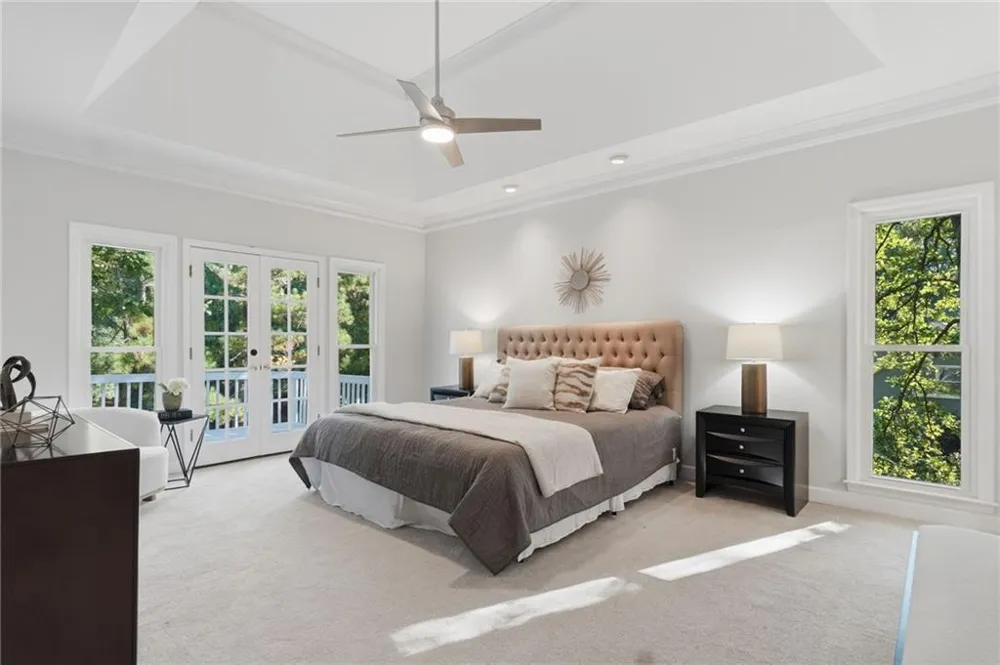 2040 Shallowford Park Manor Roswell, GA 30075