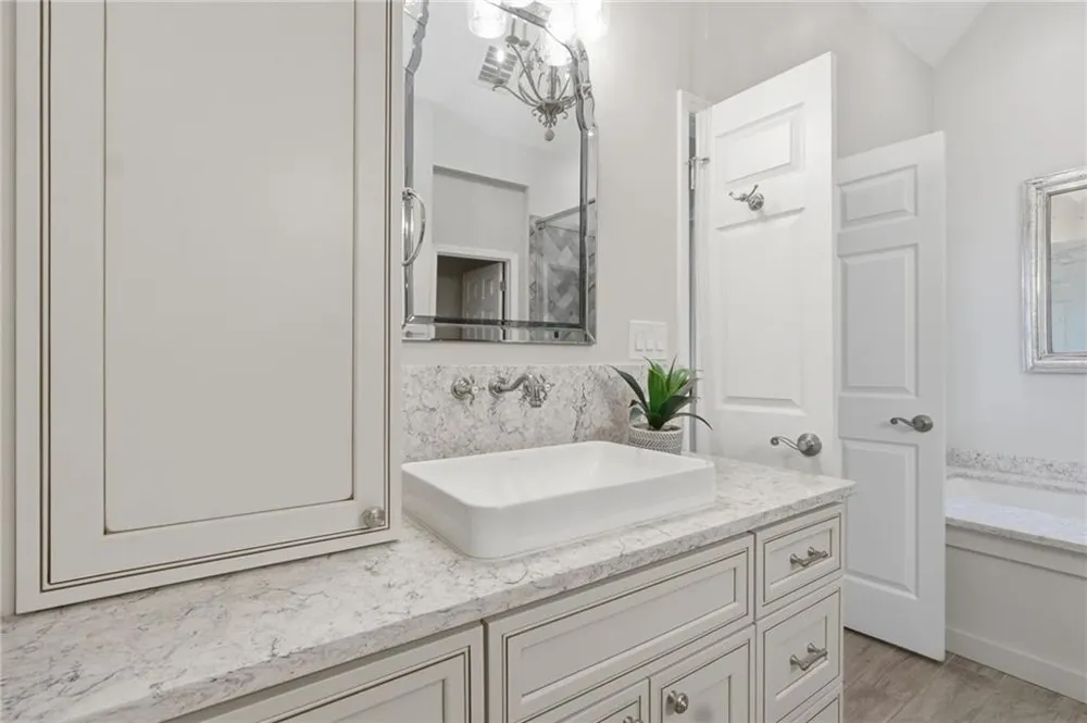2040 Shallowford Park Manor Roswell, GA 30075