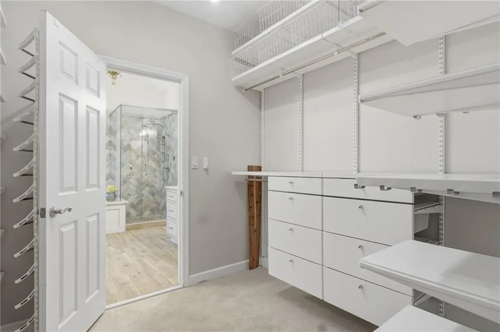 2040 Shallowford Park Manor Roswell, GA 30075