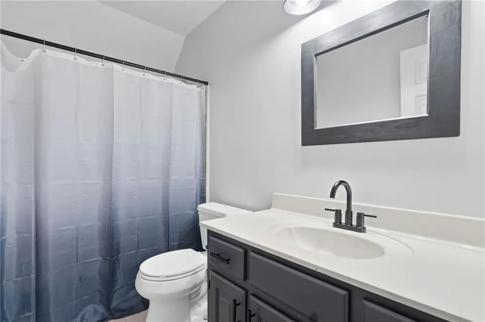 2040 Shallowford Park Manor Roswell, GA 30075