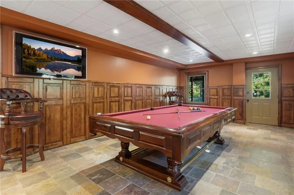 2040 Shallowford Park Manor Roswell, GA 30075