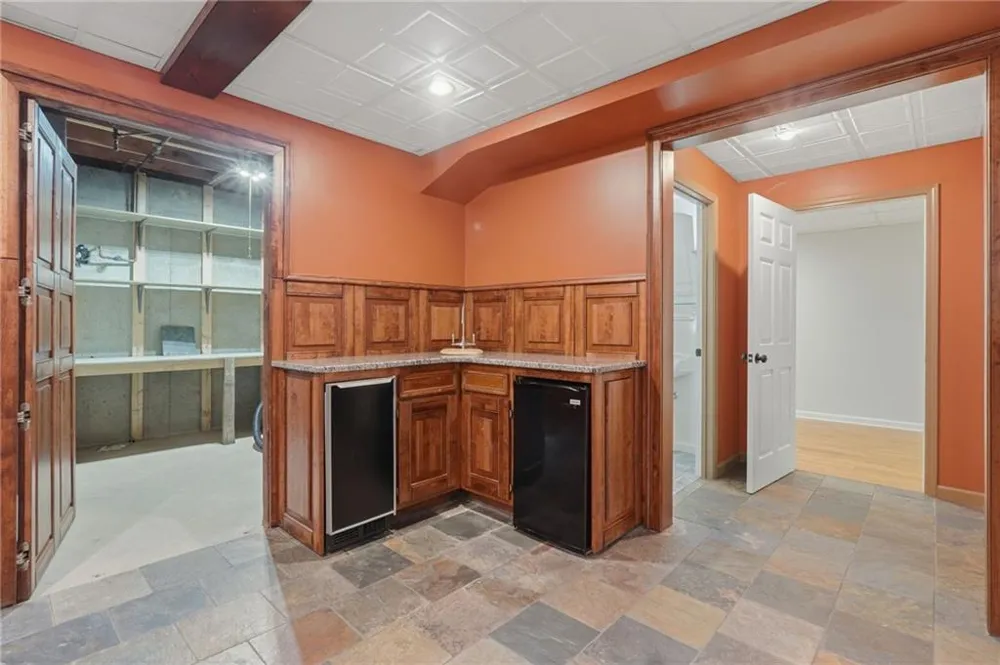 2040 Shallowford Park Manor Roswell, GA 30075