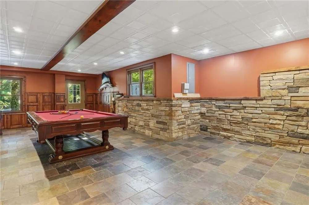 2040 Shallowford Park Manor Roswell, GA 30075