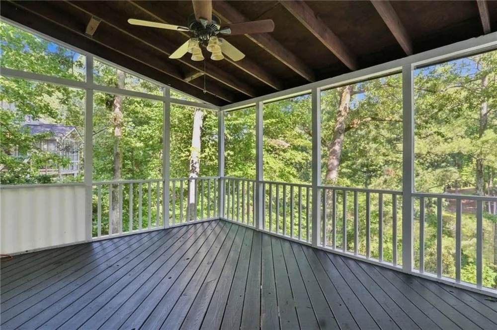 2040 Shallowford Park Manor Roswell, GA 30075