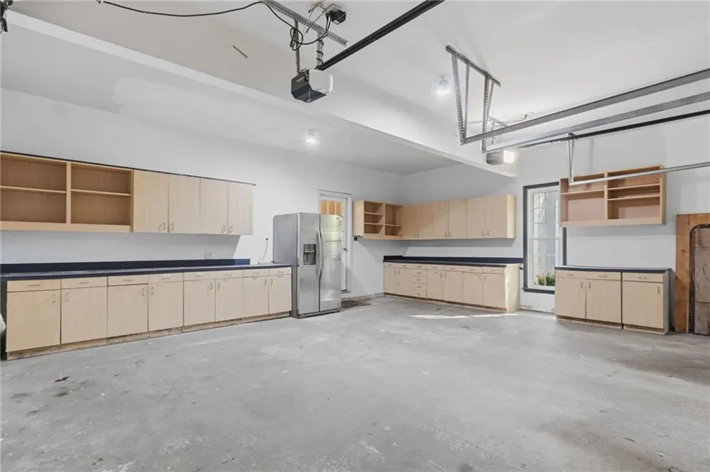 2040 Shallowford Park Manor Roswell, GA 30075
