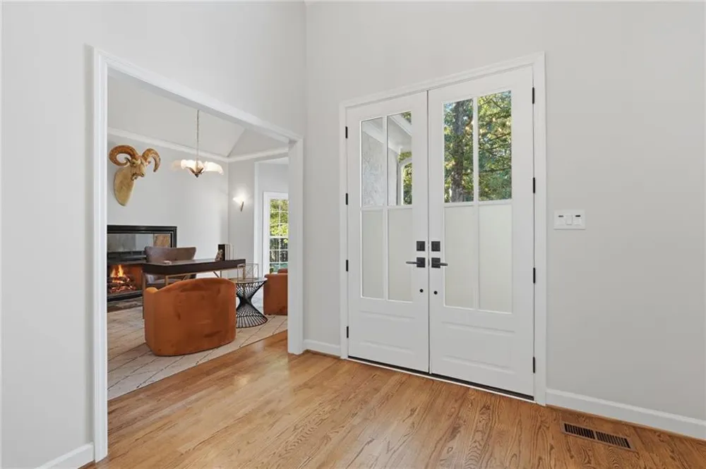 2040 Shallowford Park Manor Roswell, GA 30075