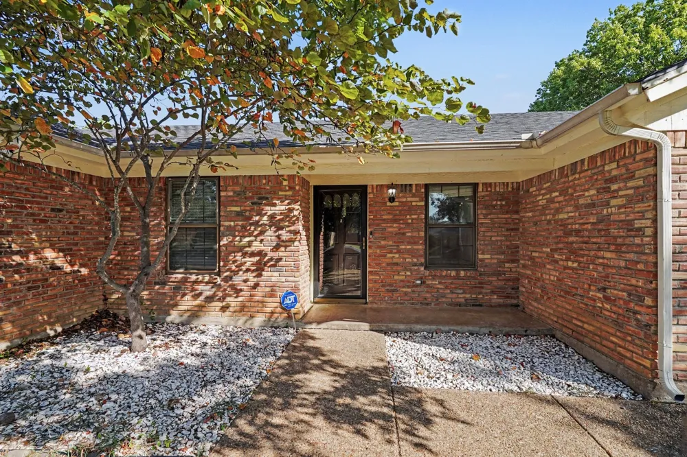 1510 Surry Place Drive Cleburne, TX 76033
