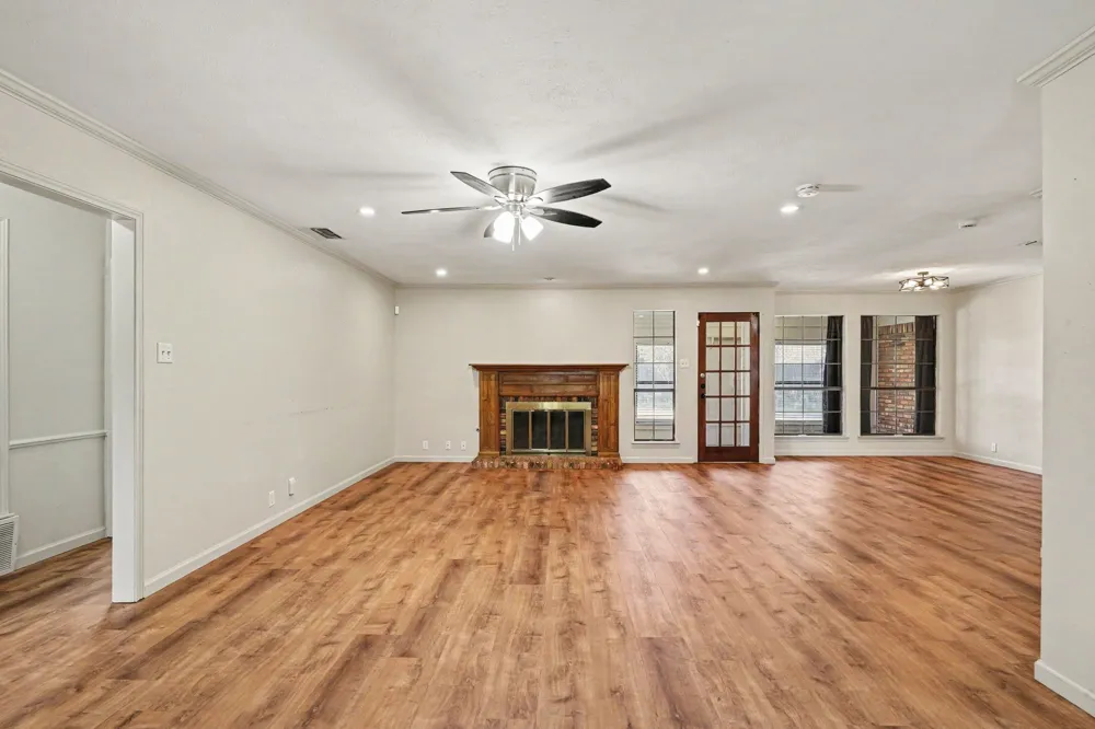1510 Surry Place Drive Cleburne, TX 76033