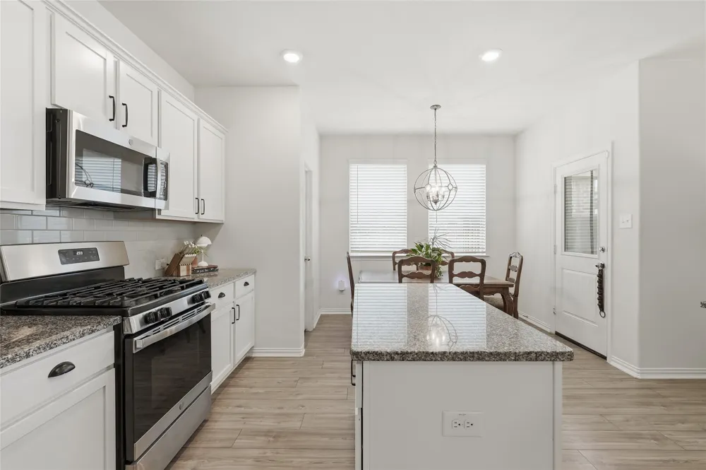 5829 Pensby Drive Celina, TX 76227