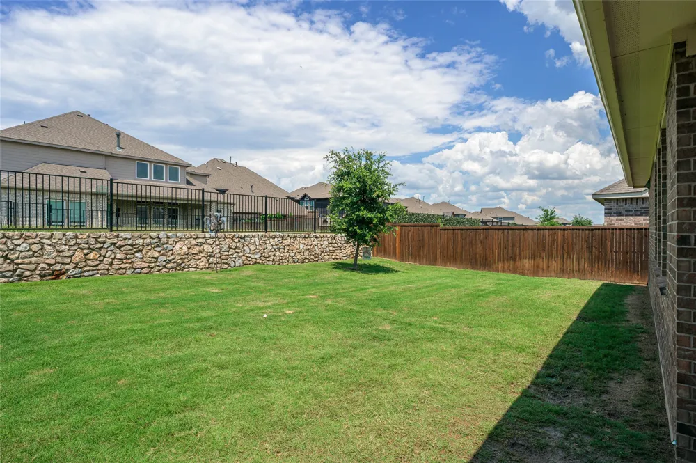 5829 Pensby Drive Celina, TX 76227