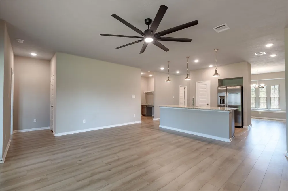 3722 Sage Lane Huntsville, TX 77340