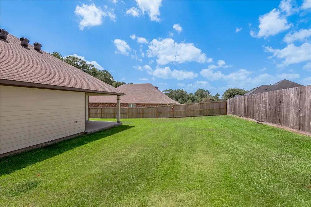 3722 Sage Lane Huntsville, TX 77340