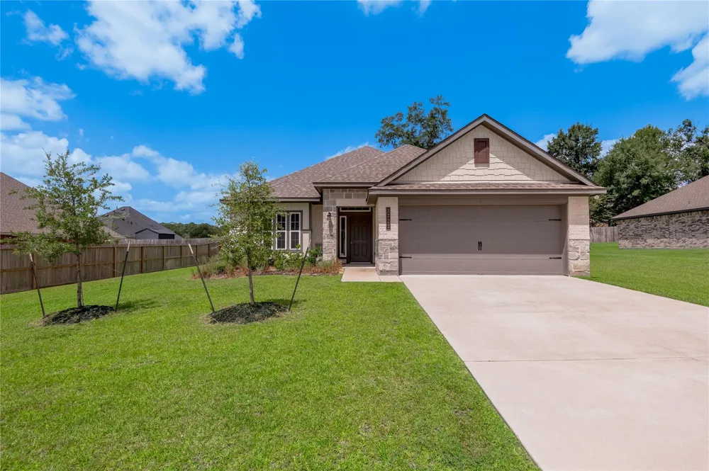 3722 Sage Lane Huntsville, TX 77340