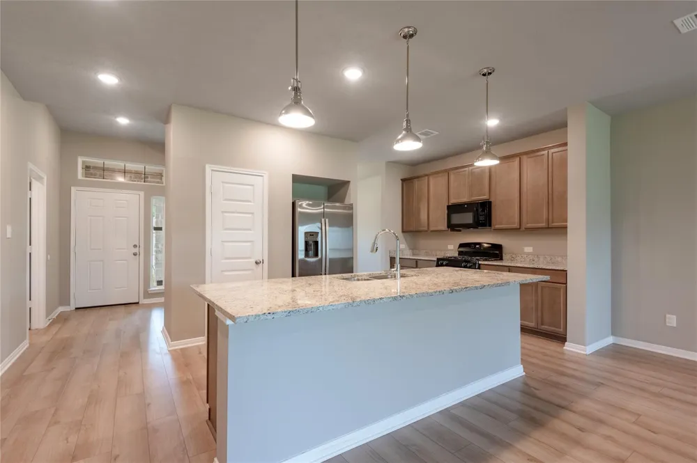 3722 Sage Lane Huntsville, TX 77340