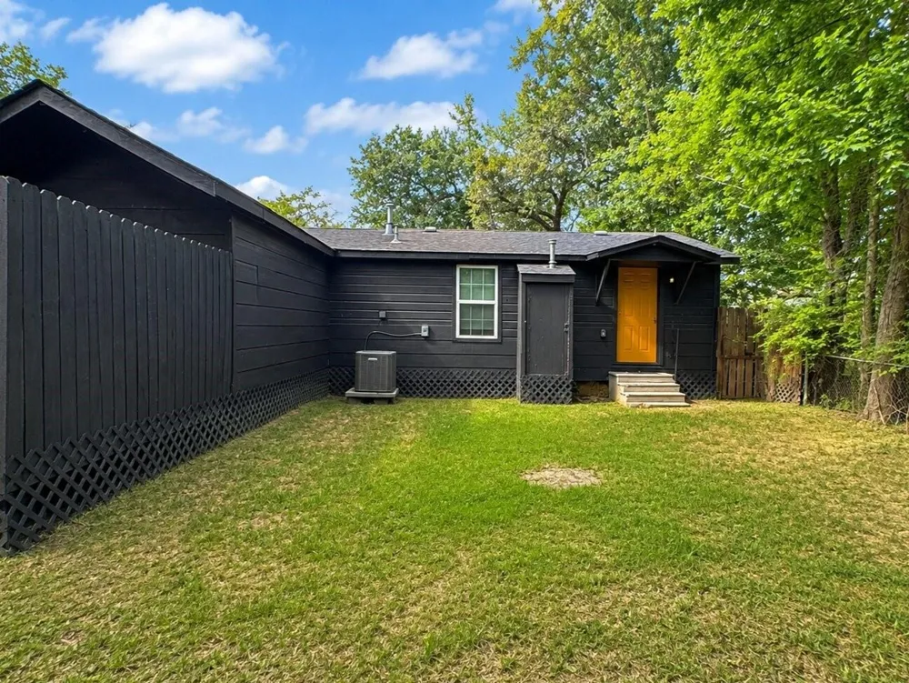 15517 Highway 6 Santa Fe, TX 77517