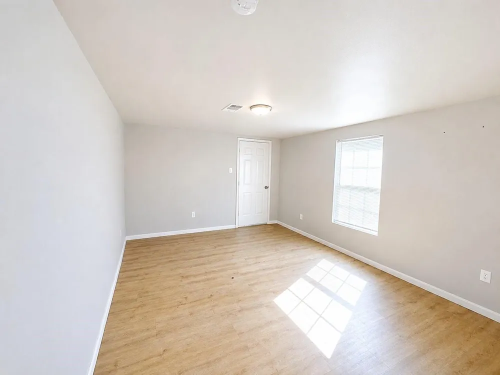15517 Highway 6 Santa Fe, TX 77517