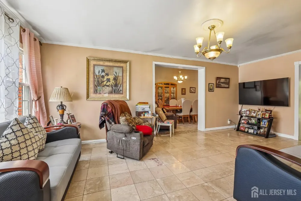 57 Gurley Road Edison, NJ 08817
