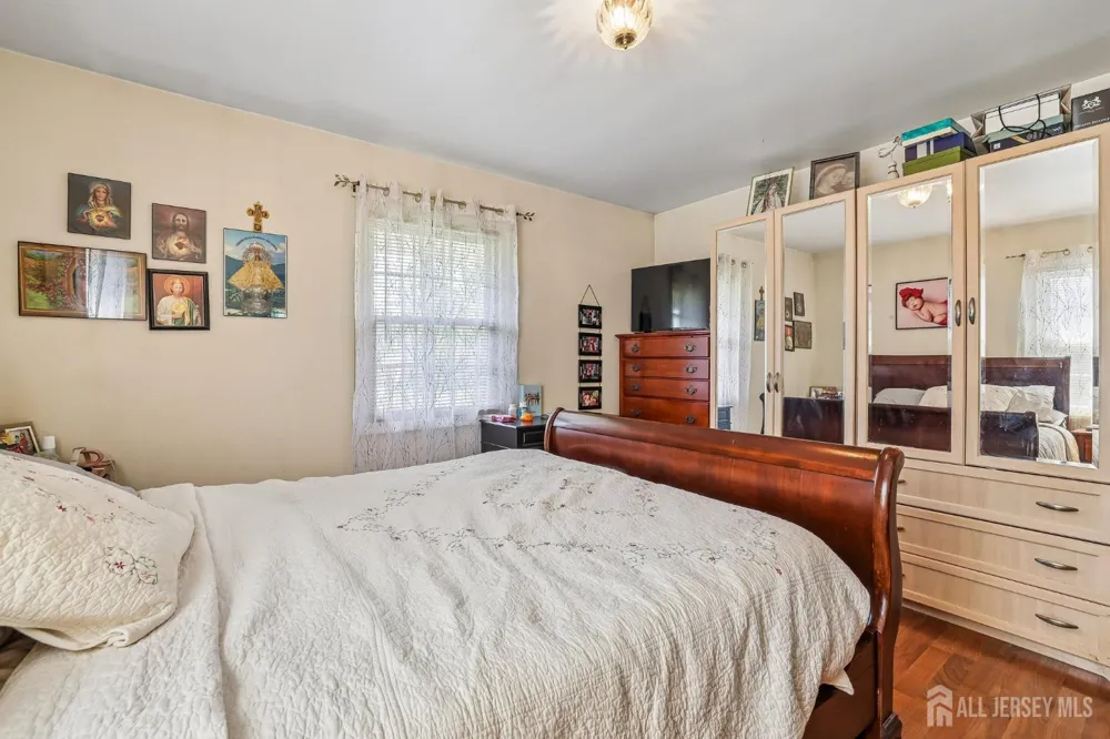 57 Gurley Road Edison, NJ 08817