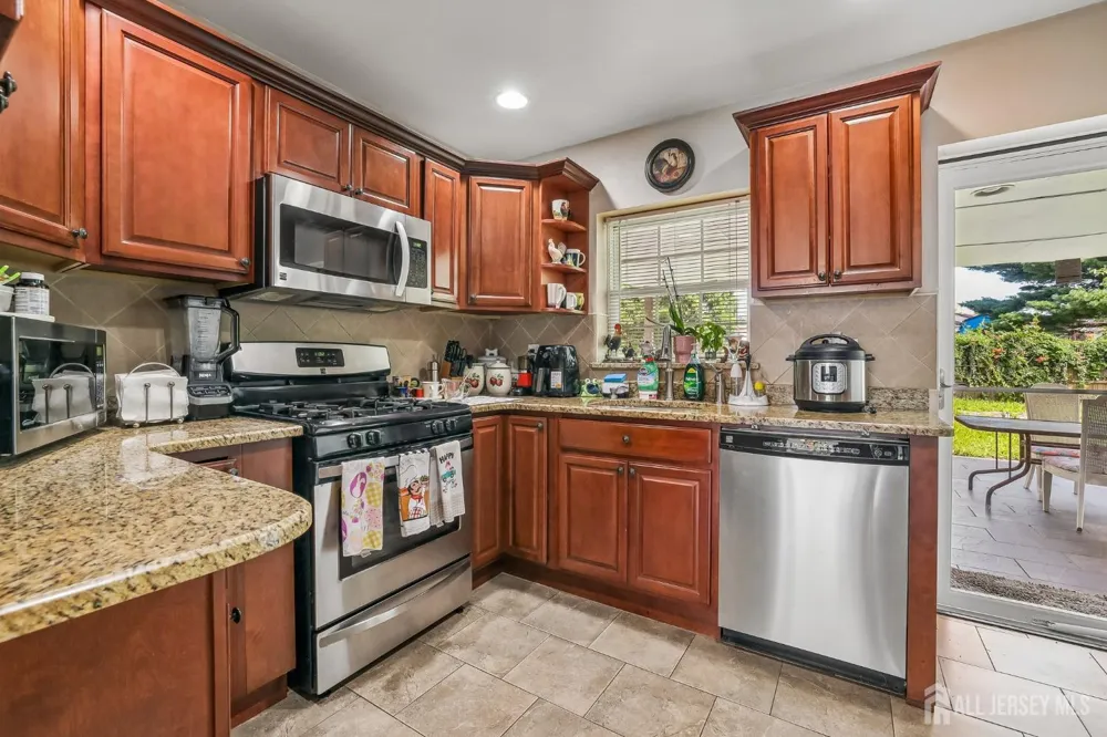 57 Gurley Road Edison, NJ 08817
