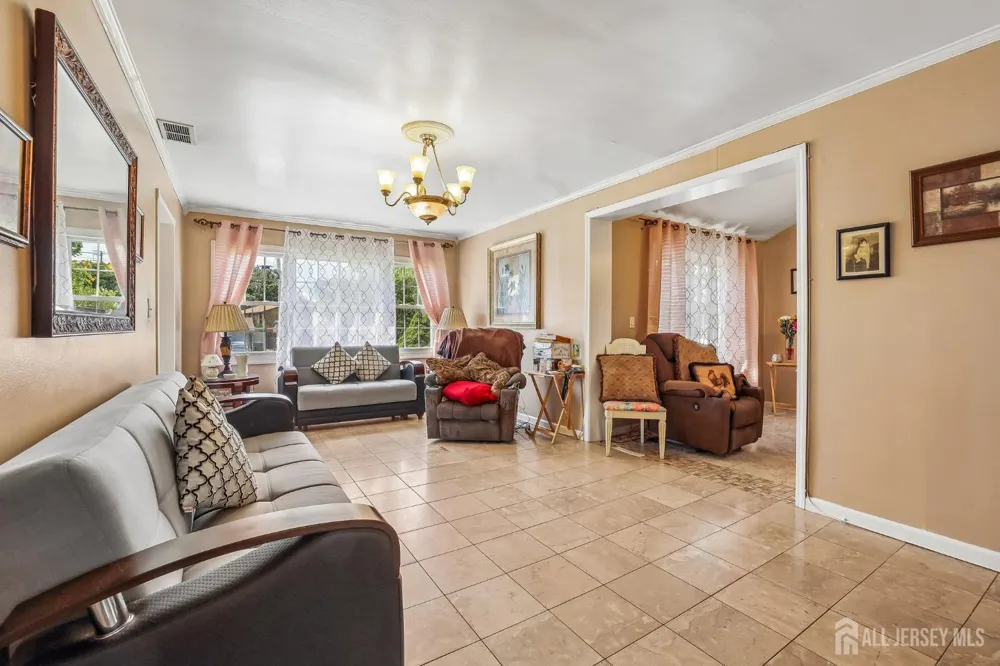57 Gurley Road Edison, NJ 08817