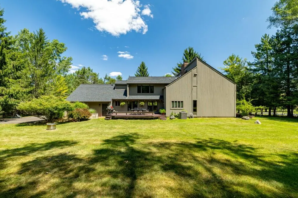 3447 River Pines Drive Ann Arbor, MI 48103
