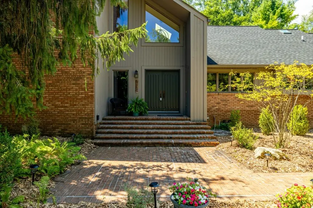 3447 River Pines Drive Ann Arbor, MI 48103