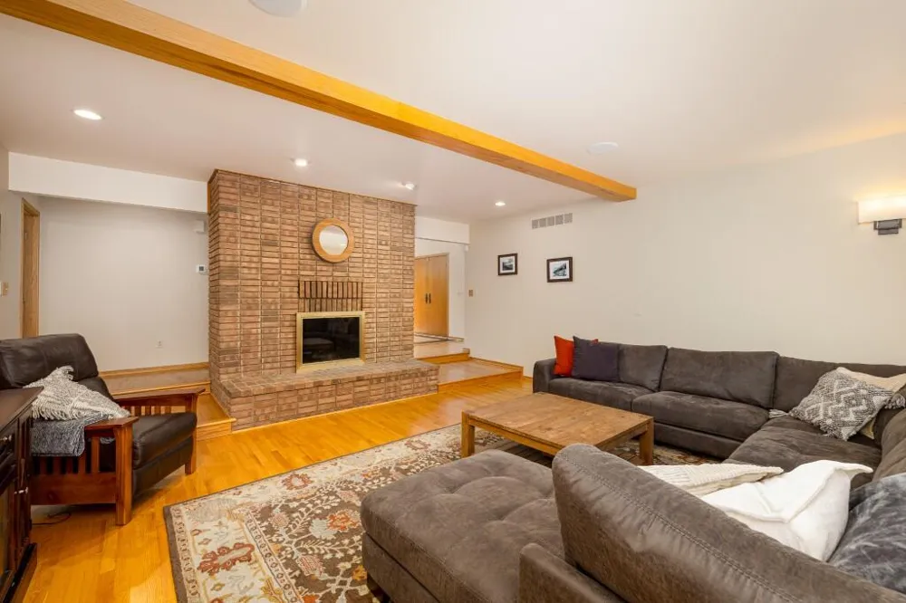 3447 River Pines Drive Ann Arbor, MI 48103