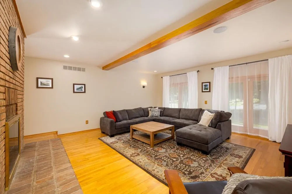 3447 River Pines Drive Ann Arbor, MI 48103