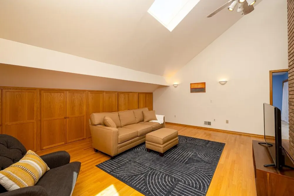 3447 River Pines Drive Ann Arbor, MI 48103