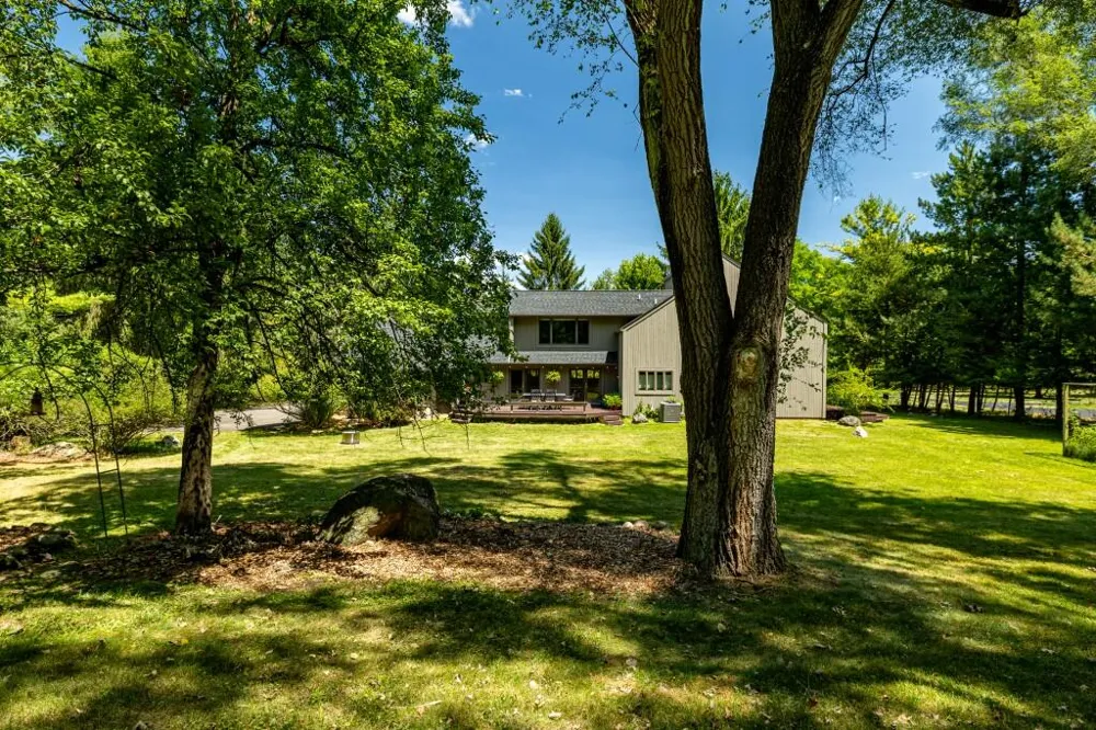 3447 River Pines Drive Ann Arbor, MI 48103