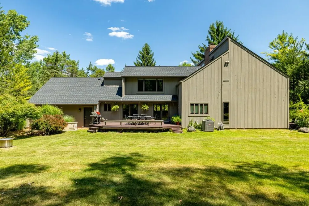3447 River Pines Drive Ann Arbor, MI 48103