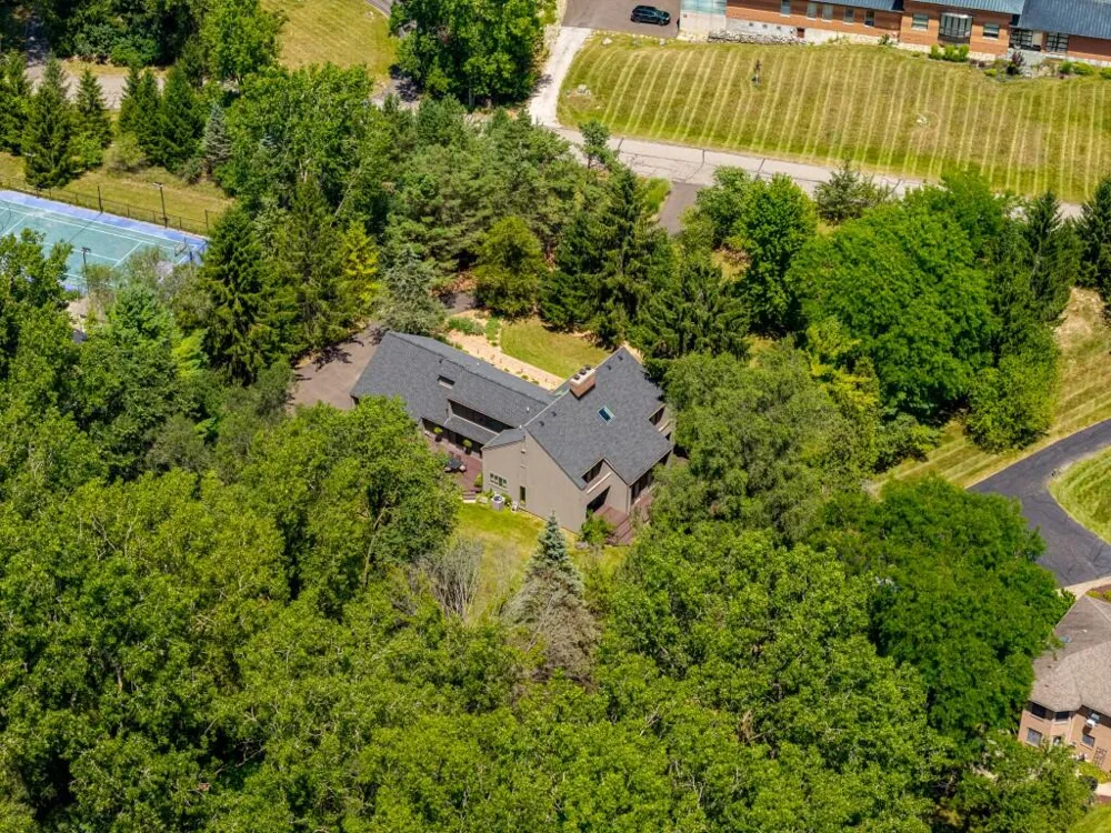 3447 River Pines Drive Ann Arbor, MI 48103