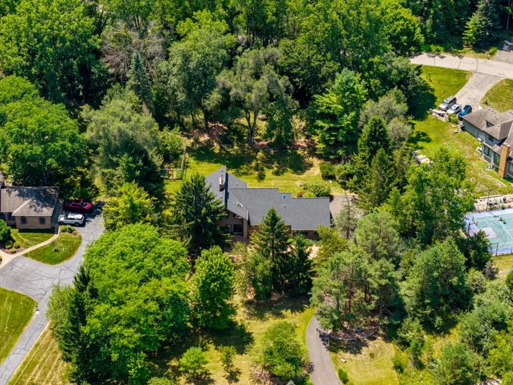 3447 River Pines Drive Ann Arbor, MI 48103