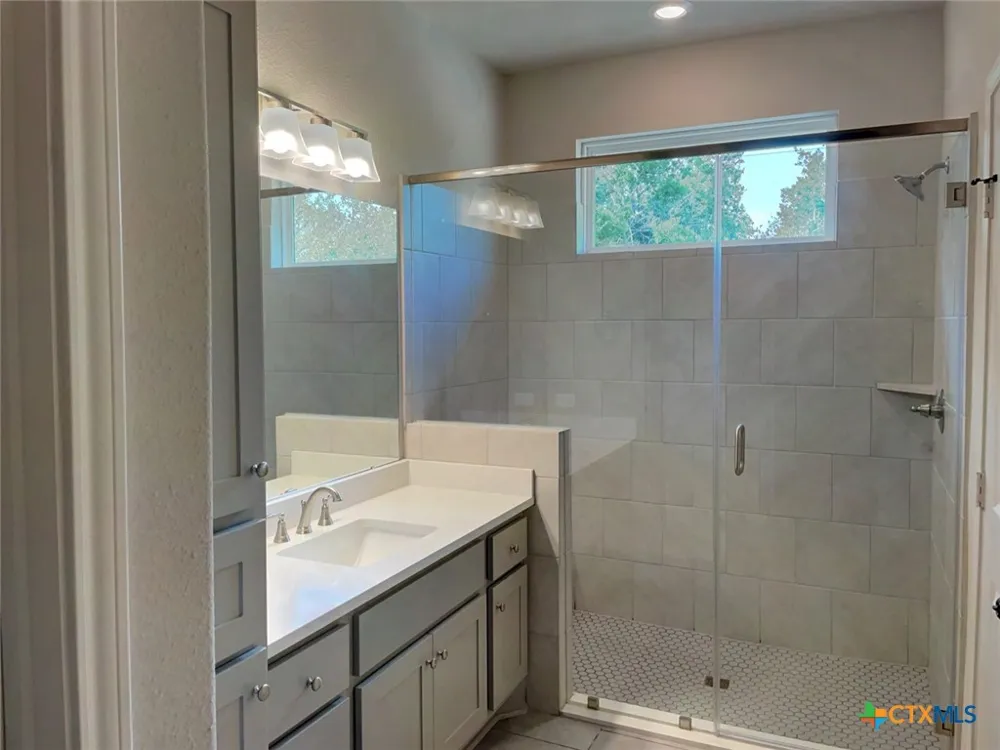 1131 Yaupon Drive Fischer, TX 78623