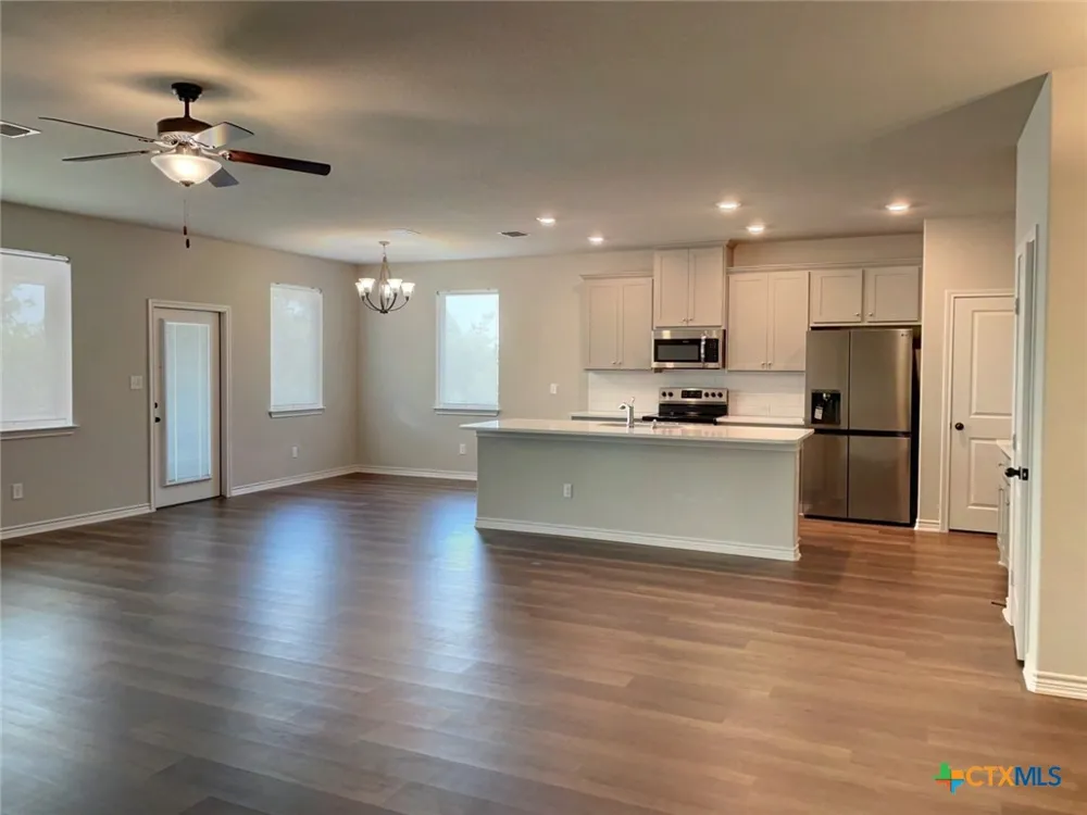 1131 Yaupon Drive Fischer, TX 78623