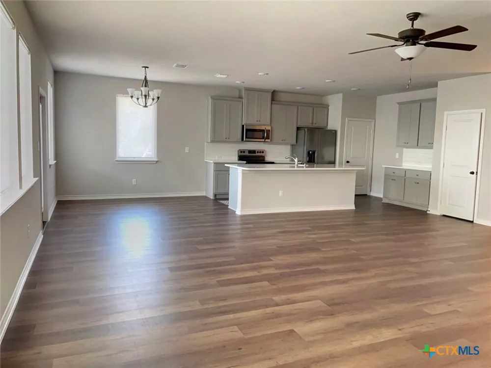 1131 Yaupon Drive Fischer, TX 78623