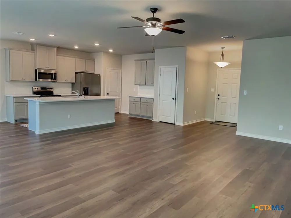 1131 Yaupon Drive Fischer, TX 78623