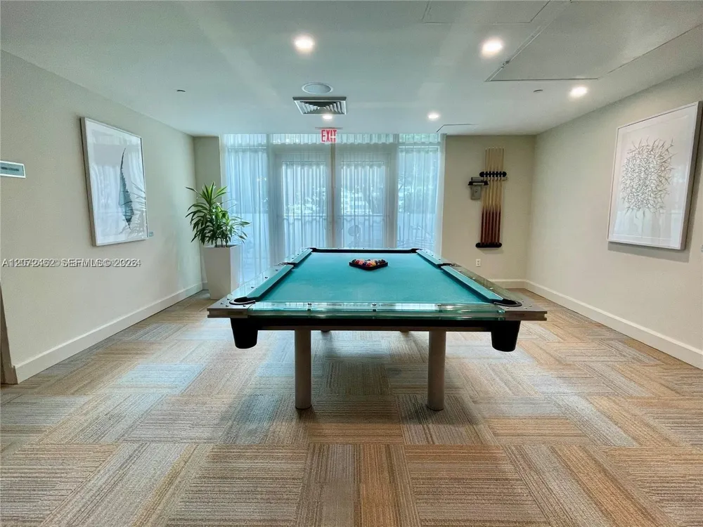 951 Brickell Ave #3403 Miami, FL 33131