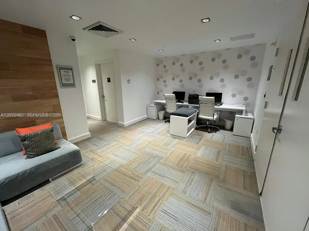 951 Brickell Ave #3403 Miami, FL 33131