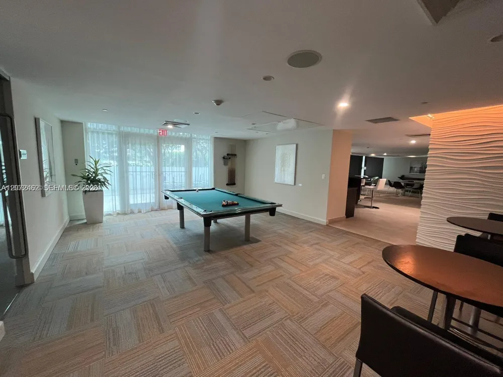 951 Brickell Ave #3403 Miami, FL 33131