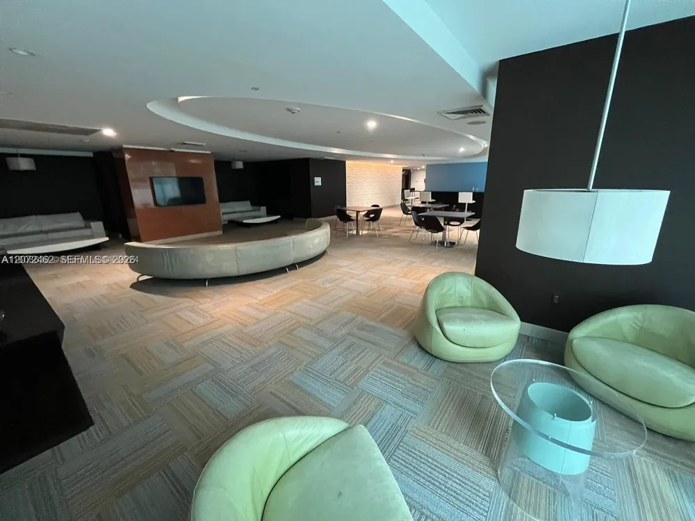 951 Brickell Ave #3403 Miami, FL 33131