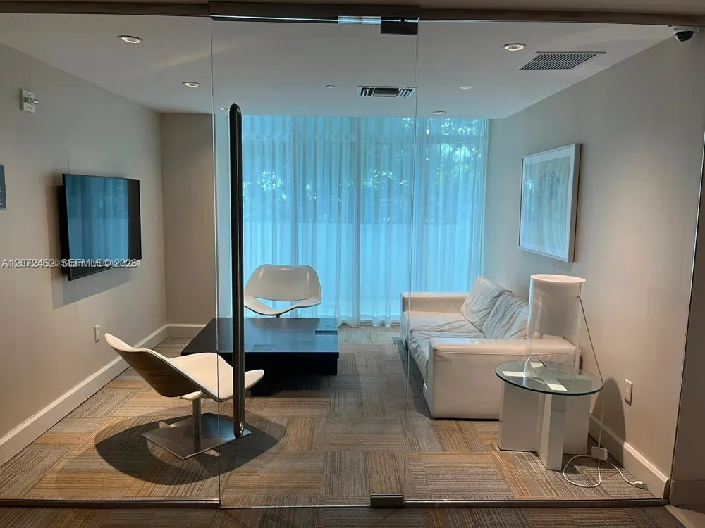 951 Brickell Ave #3403 Miami, FL 33131