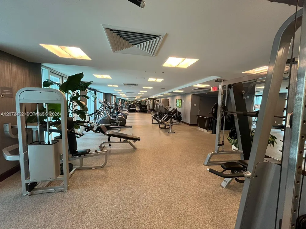 951 Brickell Ave #3403 Miami, FL 33131