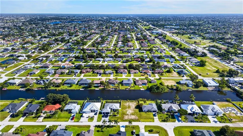 107 SW 21st Street Cape Coral, FL 33991